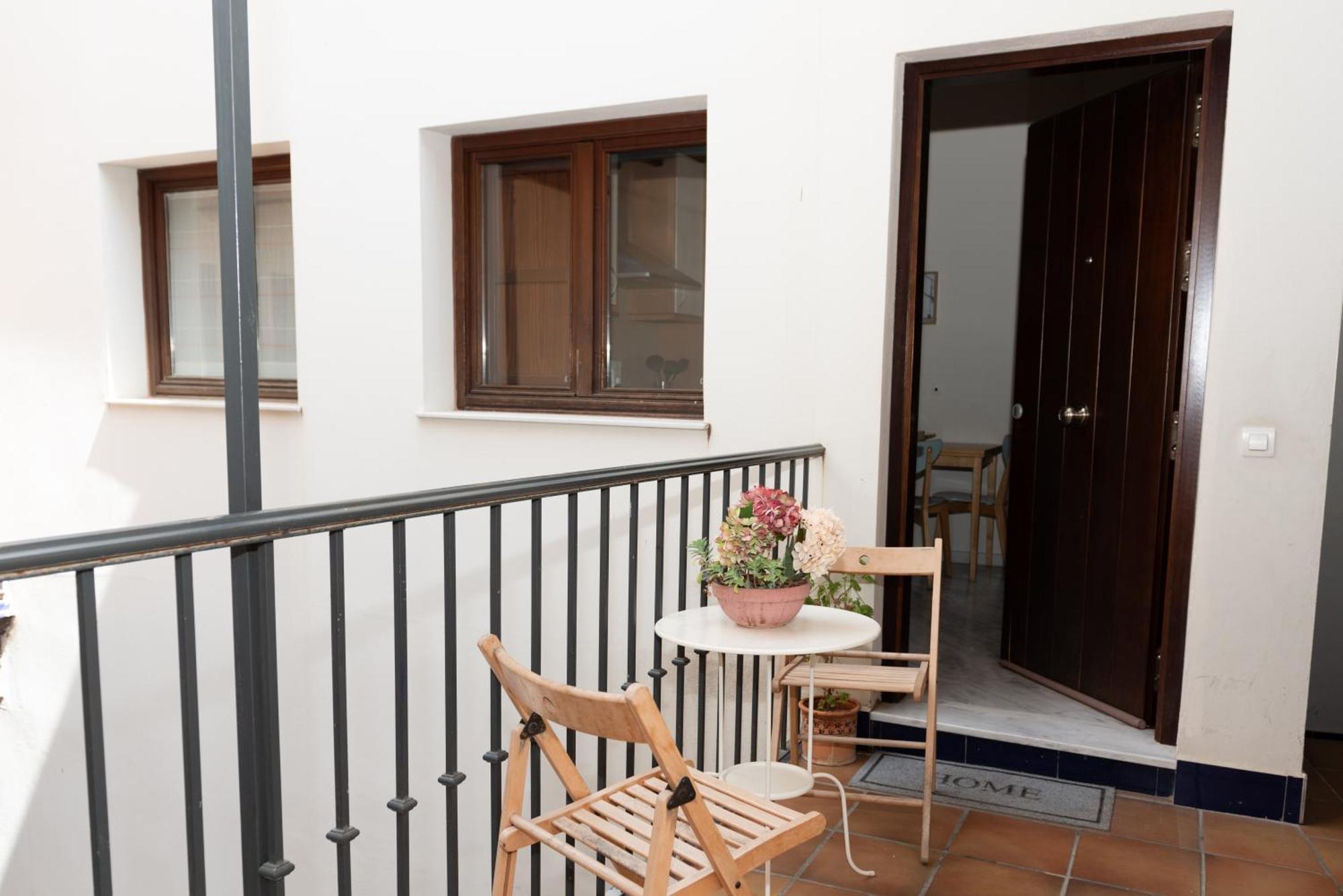 Charming & Quiet Apartment In Plaza Del Salvador Seville Exterior photo